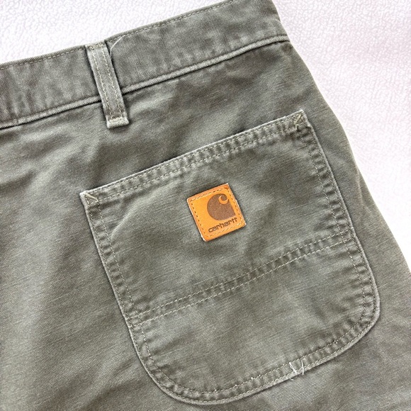 Vintage “90’s” Carhartt Men's Army Green Canvas Carpenter Knee Length Short (42) - Picture 7 of 12